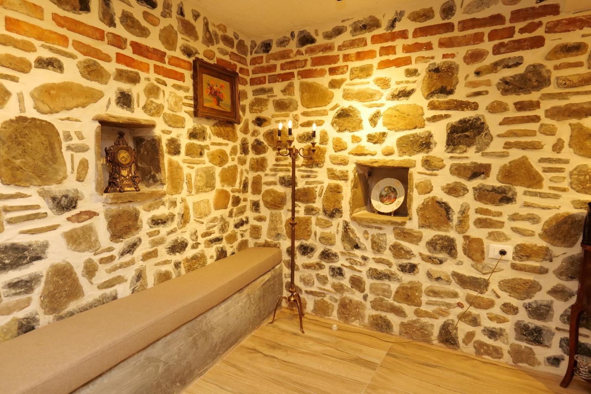 Appartement Belle, Littleparis à Korce Extérieur photo